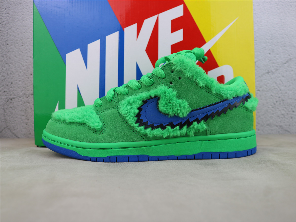 OG Batch Nike SB Dunk Low Grateful Dead Bears Green CJ5378 300